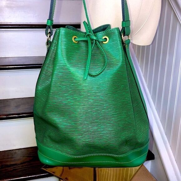 LOUIS VUITTON Green Epi Leather Noe GM Drawstring Bucket Shoulder Bag RARE VTG - Picture 17 of 17
